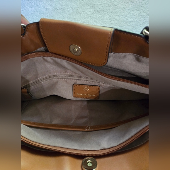 Nanette Lepore Black Patterned Shoulder Bag - Picture 4 of 6